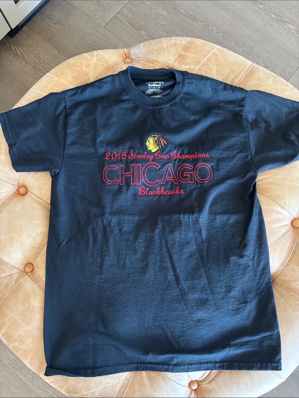 2015 Stanley Cup Champions Chicago Blackhawks T-Shirt Size M
